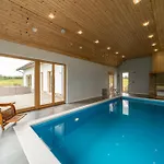 Villa Wilczy Zew Private & Nature *