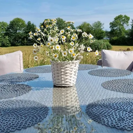 Villa Wilczy Zew Private & Nature *