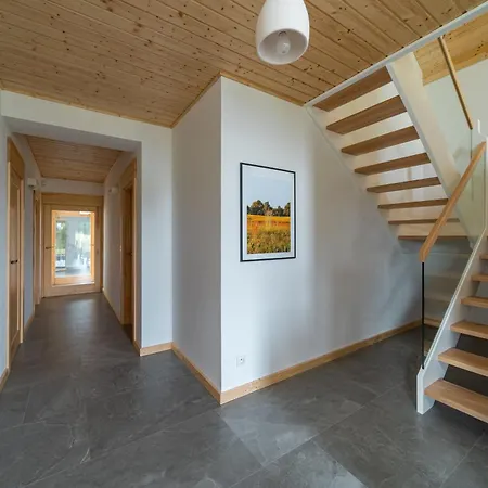 Wilczy Zew Private & Nature Villa Borne