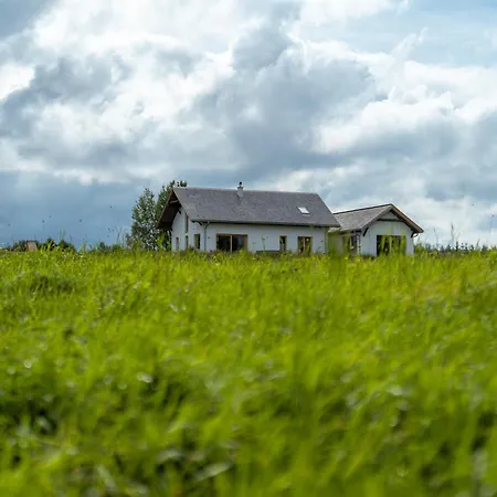 Villa Wilczy Zew Private & Nature Borne