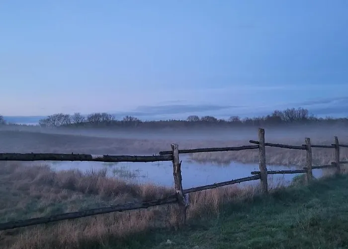 Wilczy Zew Private & Nature Vila Borne