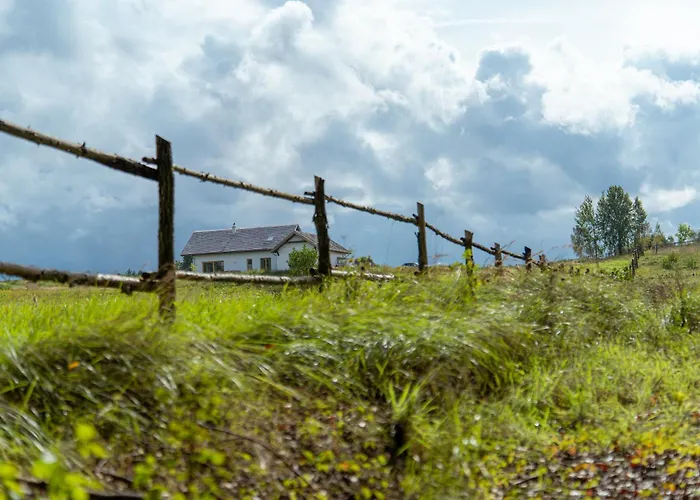 Vila Wilczy Zew Private & Nature Borne